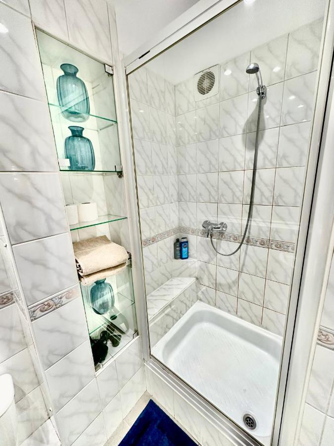 Super Apartament White Warszawa 2X Metro Scisle Centrum Wifi 300 Mbs New ภายนอก รูปภาพ