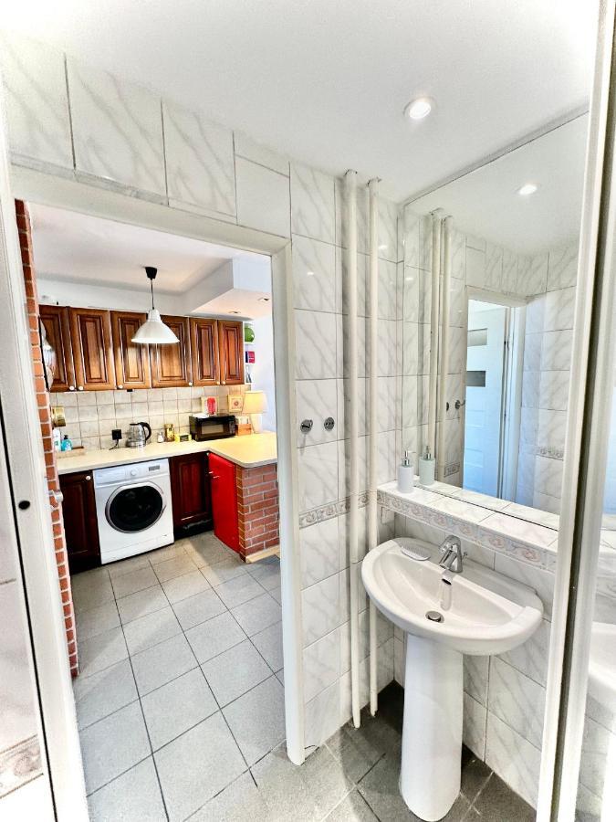 Super Apartament White Warszawa 2X Metro Scisle Centrum Wifi 300 Mbs New ภายนอก รูปภาพ